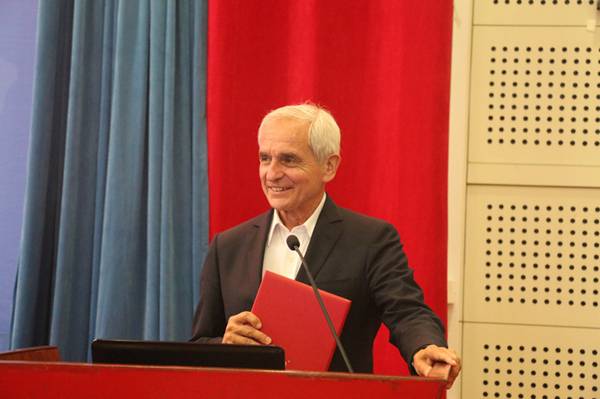 http://news.gdmu.edu.cn/_mediafile/news/2017/06/27/2qk75orkgr.jpg